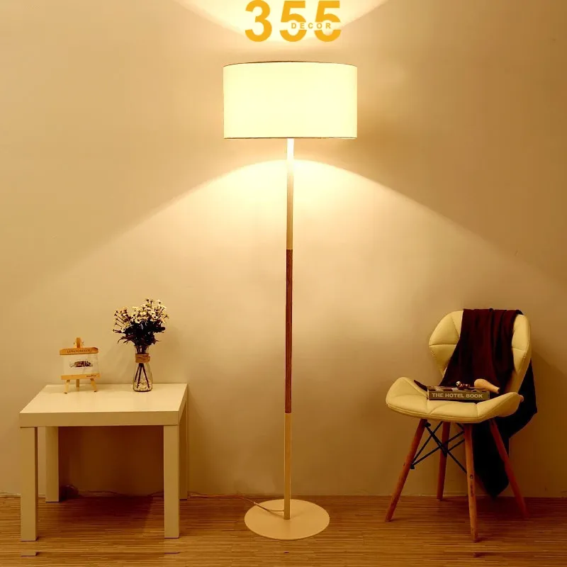 Đèn Đứng DD3084 thân sắt sơn tĩnh điện phối gỗ, chao vải, thiết kế hiện đại