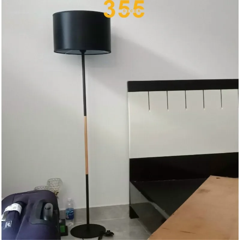 Đèn Đứng DD3084 là đèn đứng phòng ngủ hiện đại, tạo không gian ấm cúng