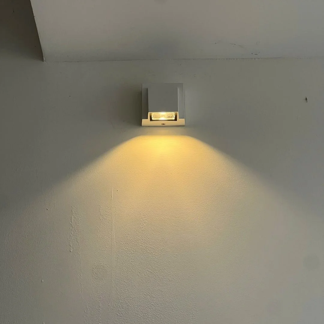 den-tuong-ngoai-troi-vnt2220-8 Đèn Tường Ngoài Trời VNT2220 8