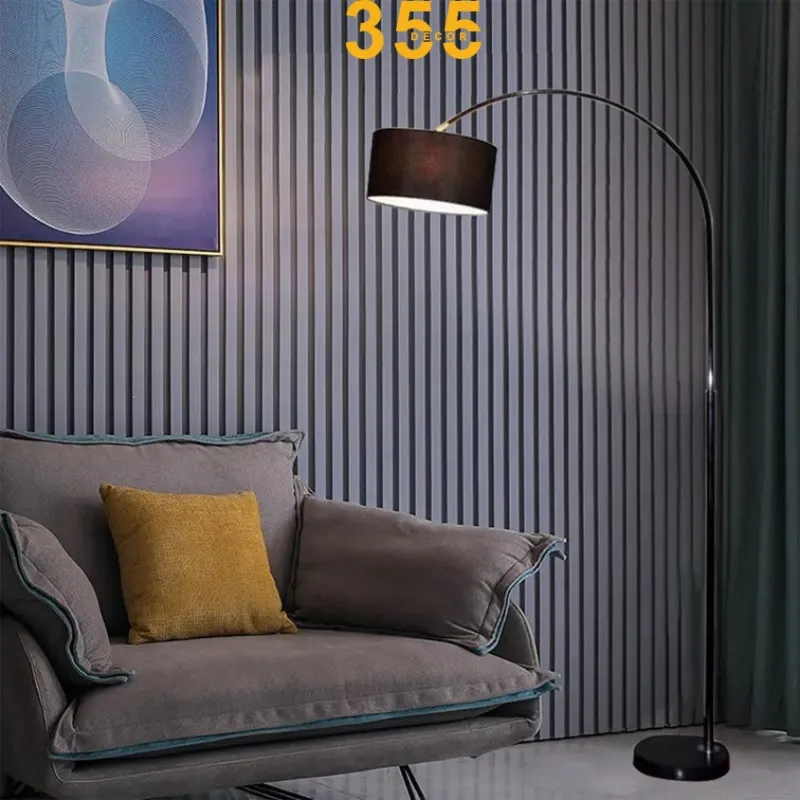 Đèn Đứng DD09 1 Đèn Đứng DD09 thiết kế thân vòng cung sơn đen, chao vải đen nâu trầm, đế đá sang trọng