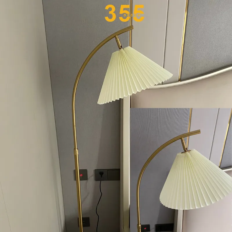 Đèn Đứng DD17 2 Thân đèn bằng hợp kim mạ vàng sang trọng và đế đèn tròn chắc chắn