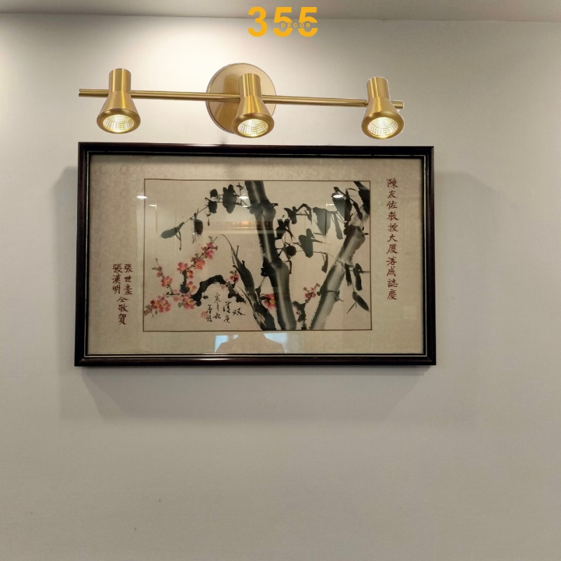 Đèn Rọi Tranh RT5879 – Vẻ Đẹp Tinh Tế Cho Không Gian Hiện Đại 3 Đèn Rọi Trang RT5879 trang trí phòng khách - 355 Decor