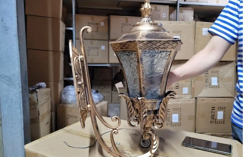 Đèn Tường Ngoài Trời VNT6698 1 Đèn Tường Ngoài Trời VNT6698 1