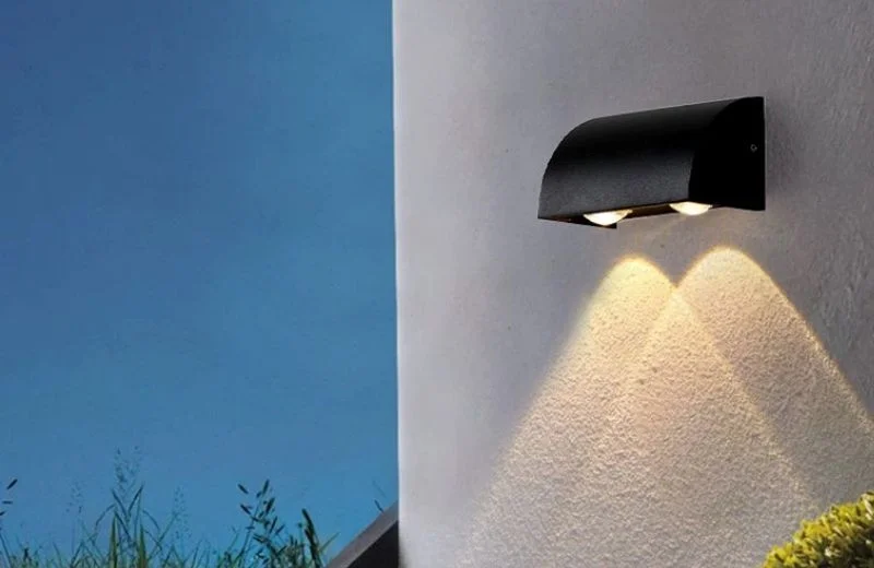 Đèn Tường Ngoài Trời VNT70 1 Đèn Tường Ngoài Trời VNT70 2