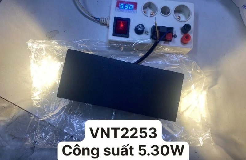 Đèn Vách Tường VNT2253 2 Đèn Vách Tường VNT2253 3